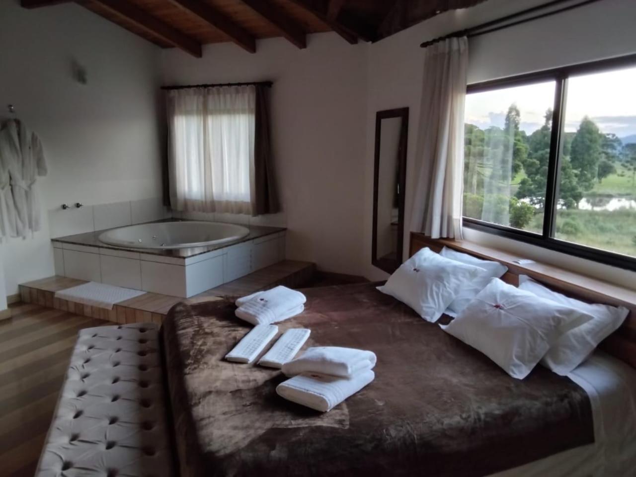 Hibisco Home Hotel อูรูบิซิ ภายนอก รูปภาพ